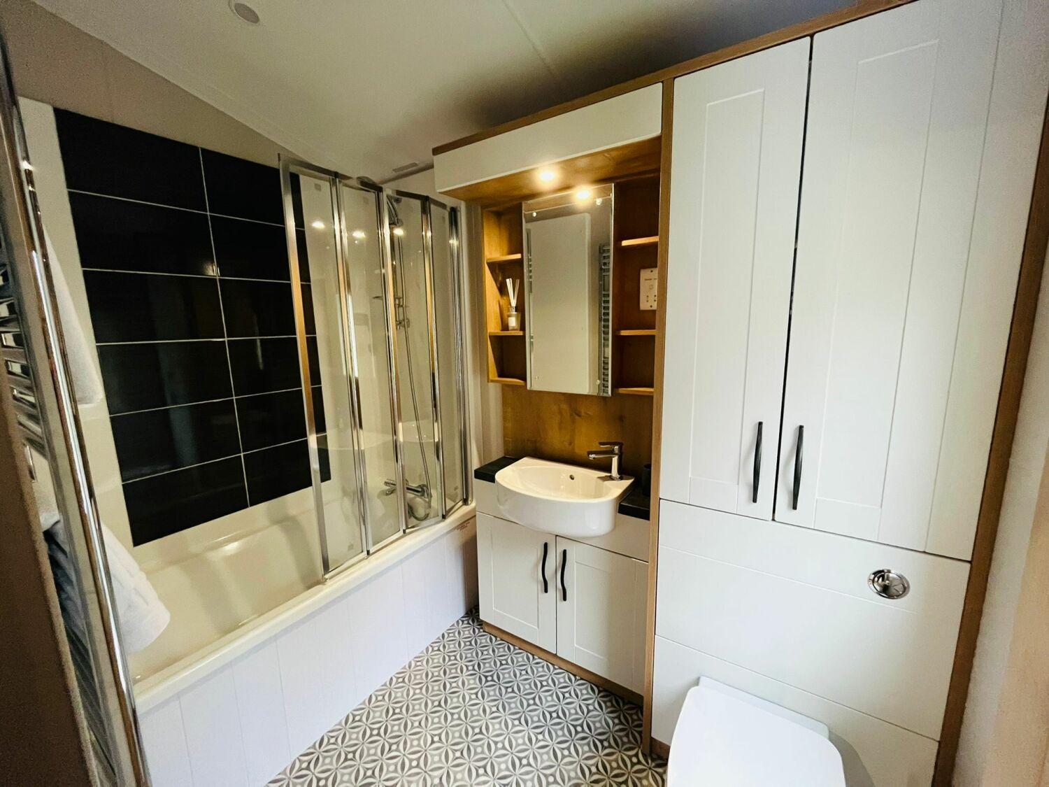 Country Cabin With Hot Tub York Zewnętrze zdjęcie